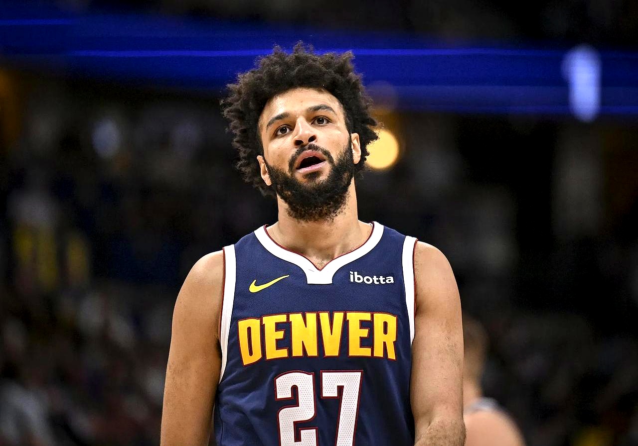 wanbo-包含穆雷重返赛场，出色防守首场状态出色，老鹰观众沸腾！观众掌声雷动的词条-wanbo